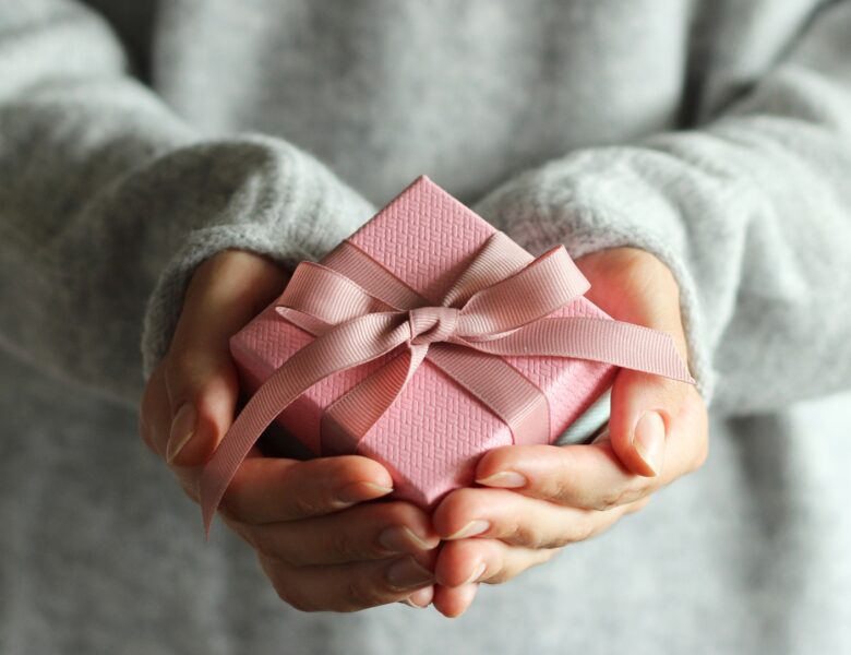 Geschenke und kleine Aufmerksamkeiten, um die Beziehung zu stärken
